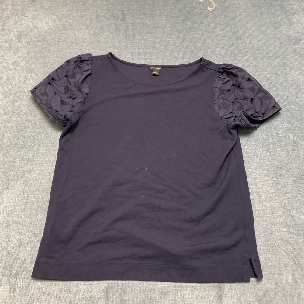 Ann Taylor Blouse Top Womens Medium Navy Eyelet Sleeve Side Slit Casual Wear